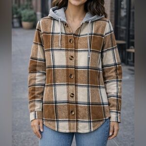 🤎 Tan & Cream Plaid Sherpa-Lined Hooded Shacket | Women’s Medium NWOT